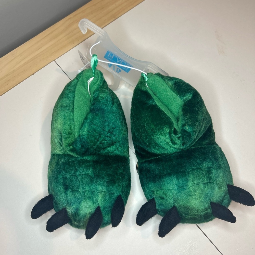 The Children's Place Green Dinosaur Claw Slippers